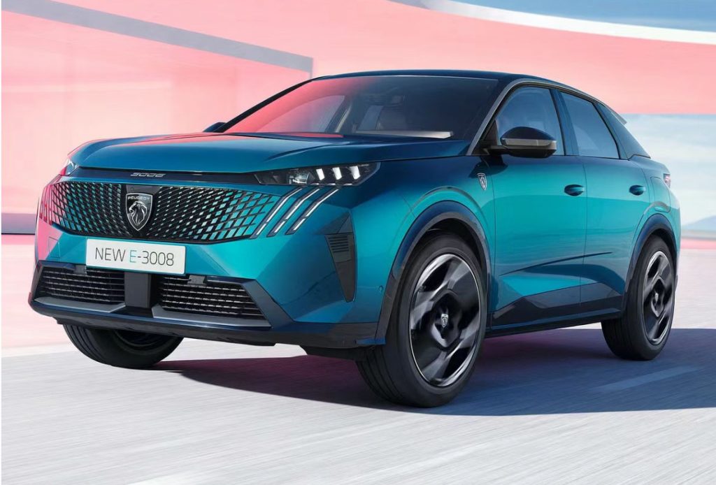 Peugeot E3008