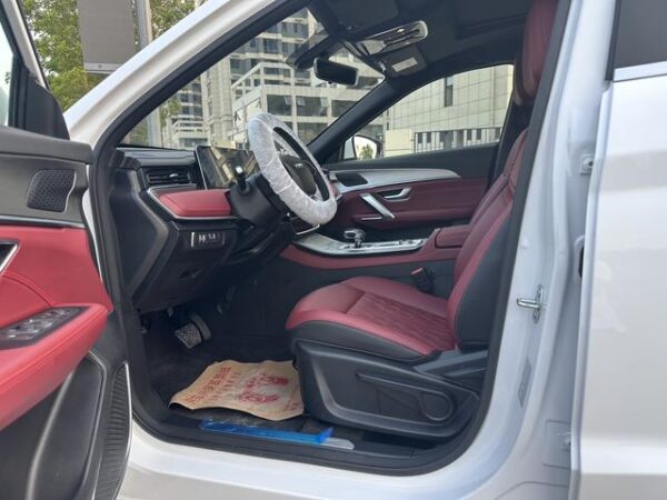 Jietu X70 PLUS 2024 Champion Edition 1.5 T DCT Champion PRO 5 seats